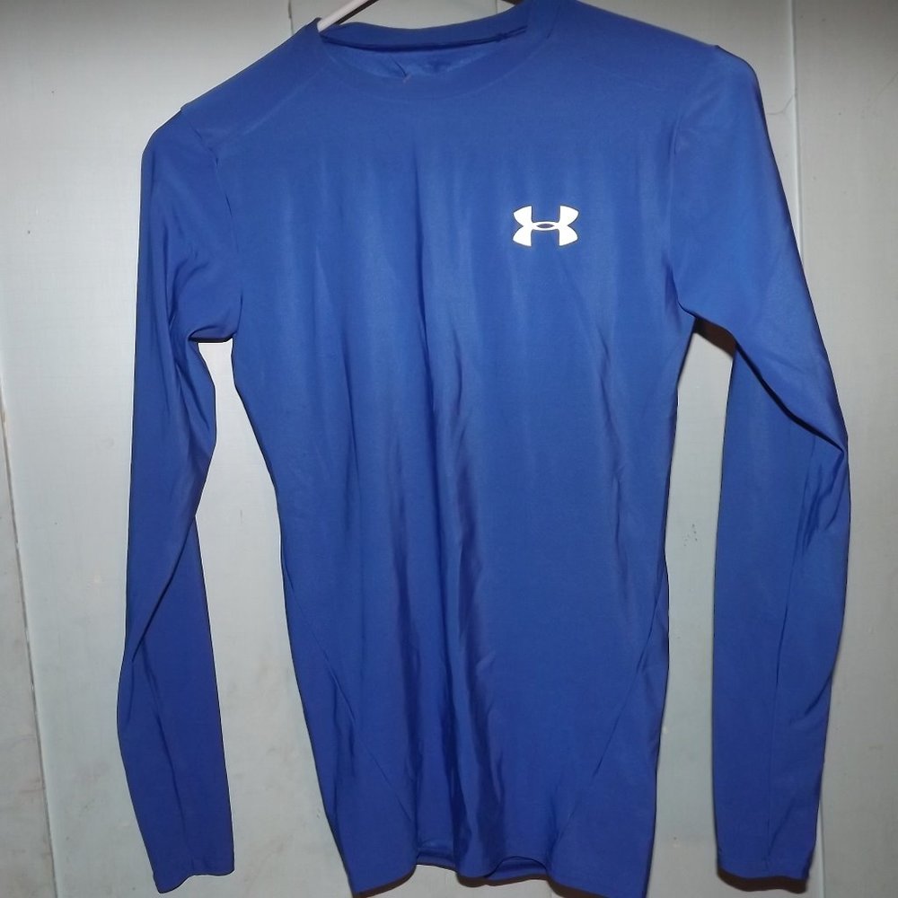 long sleeve UA shirt